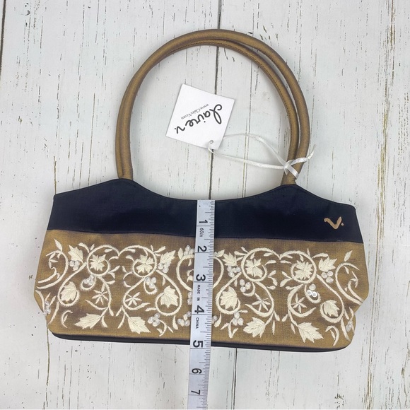 Claire V.‎ Handbag - Picture 5 of 16